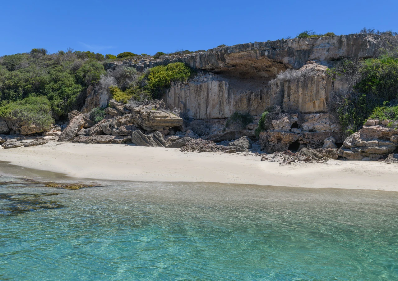 Middle Island isolated beach